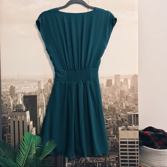 FOREVER21 Forest Green Dress 👗 - Picture 3 of 6